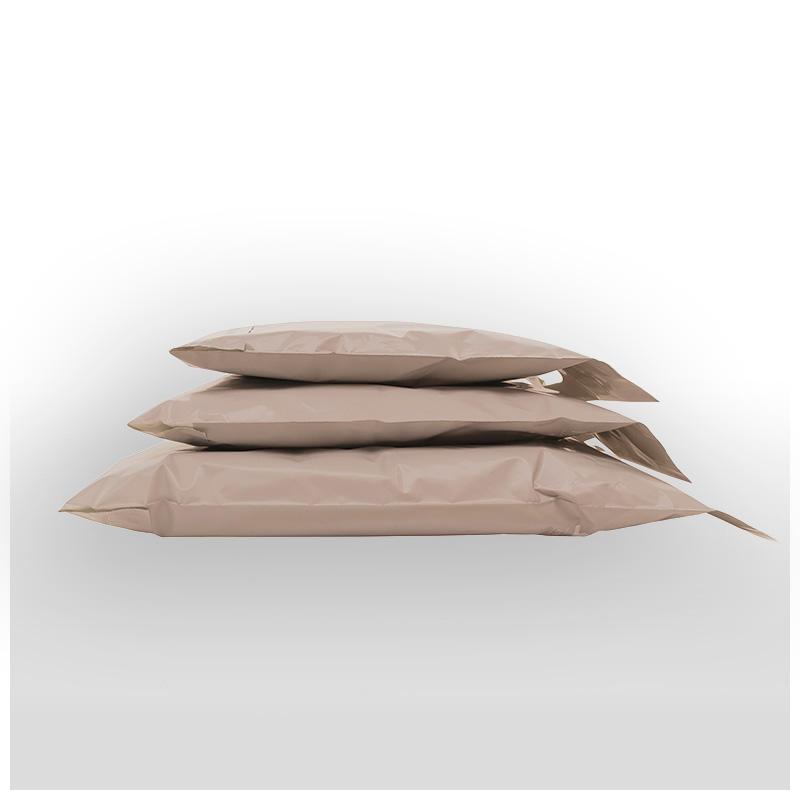 Försändelsepåse Nougat Återvinning av plast 35x38x7+7cm