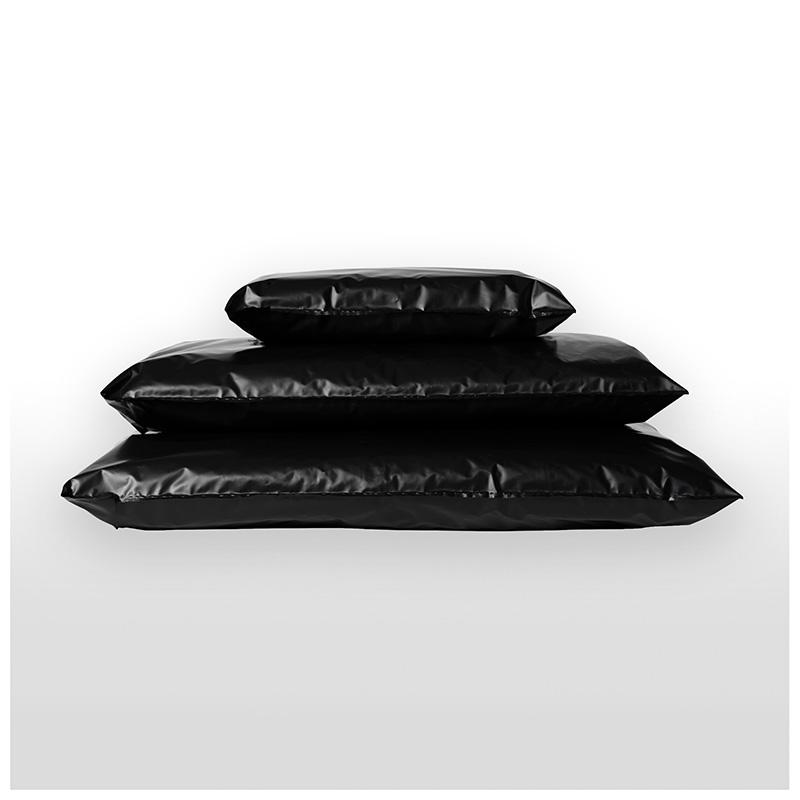 Försändelsepåse Black/Black av återvunnen plast 30x35x6cm
