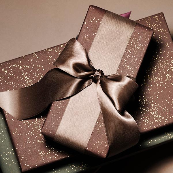 Presentpapper 6440 Brown Star Cluster 55cm x100m Utgående